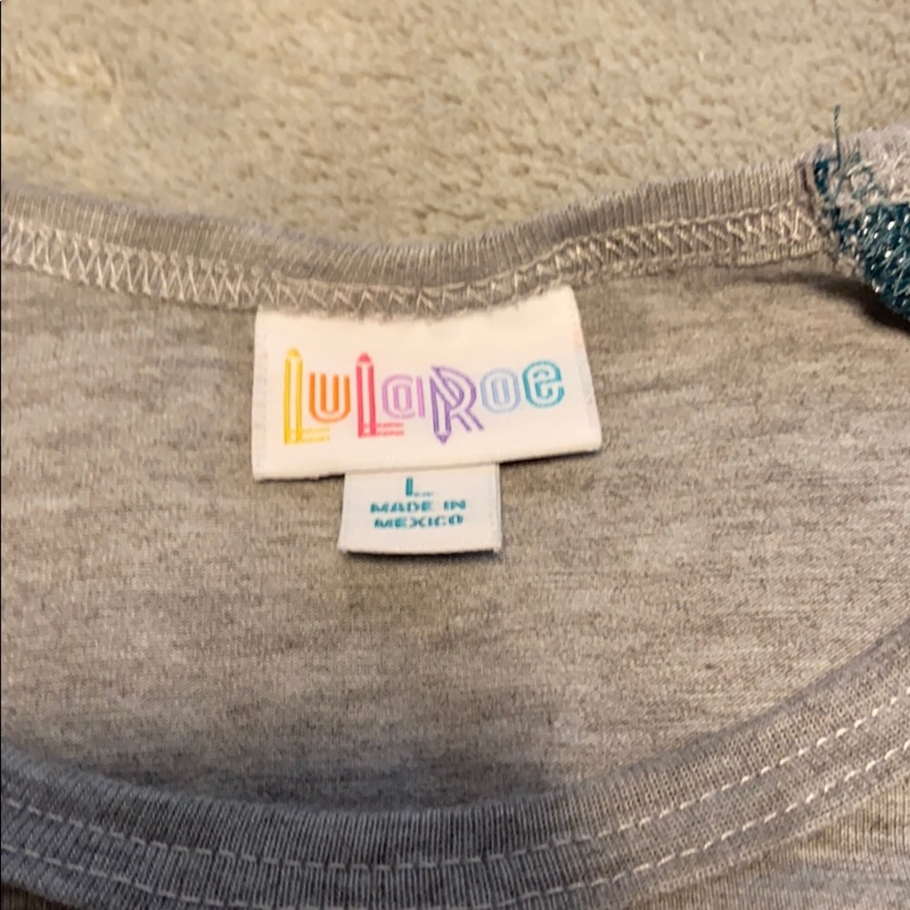 Lularoe Randy Top - Picture 2 of 4